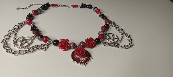 Vamptress Choker